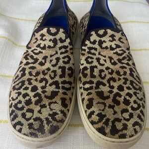 Leopard Print Slip-On Shoes